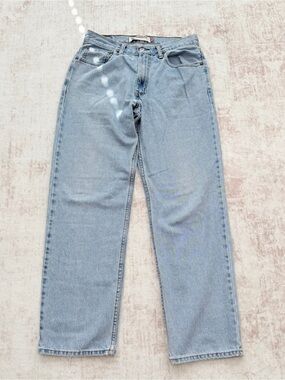Levi’s 505 Relaxed Fit Light Blue Women’s Jeans Size 32 x 32